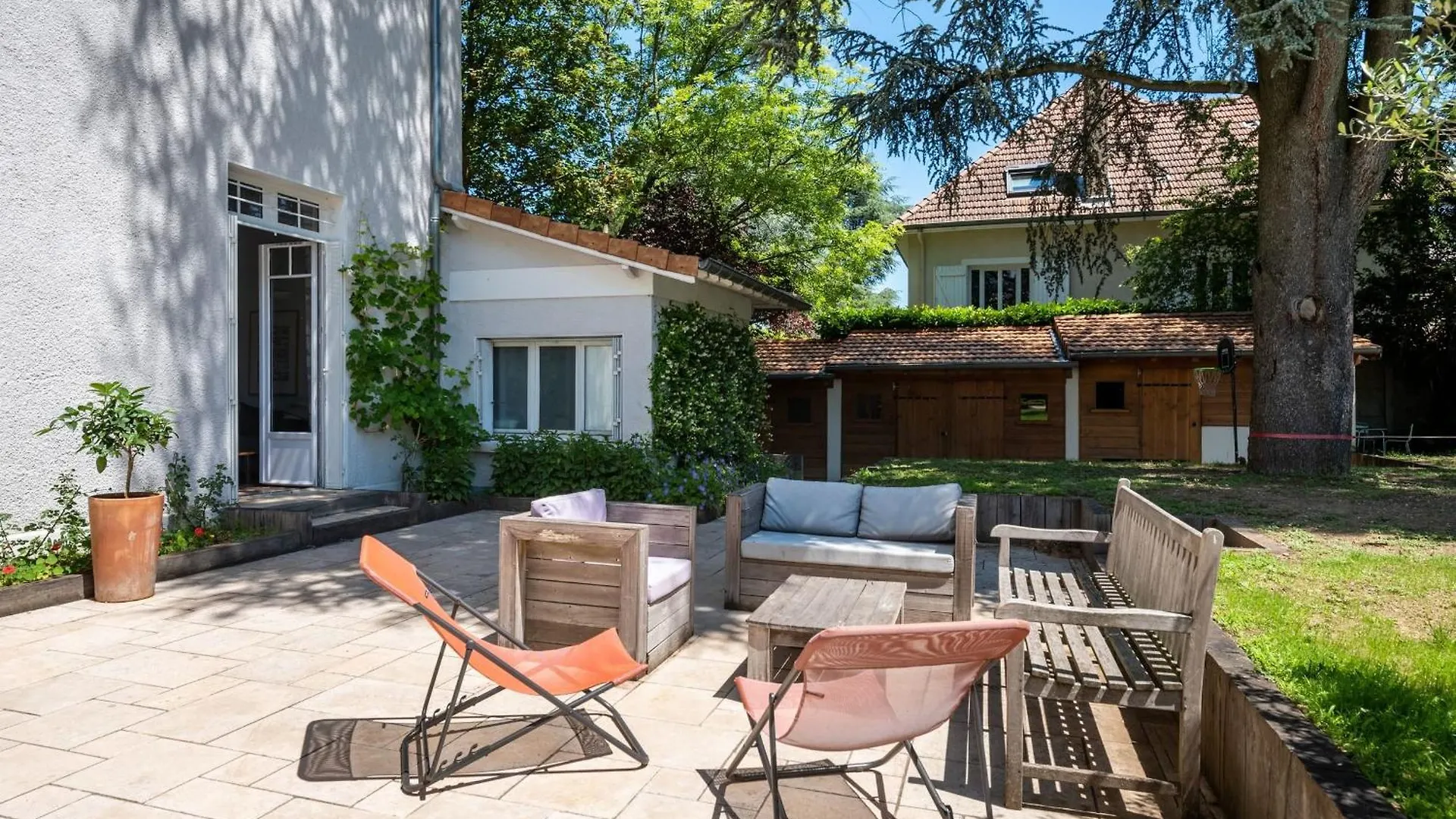 La Cloche - Family House With Pool Ang Garden Villa Tassin-la-Demi-Lune Fransa